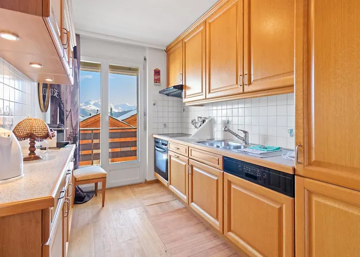 Апартаменты Magnifique Au Centre De Кран-Монтана