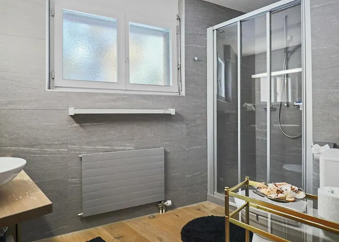 Апартаменты Magnifique Au Centre De *