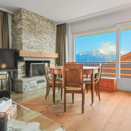 Magnifique Au Centre De *